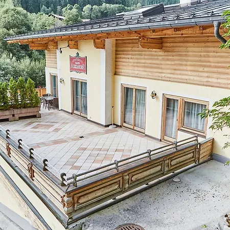 Haus Alexander *