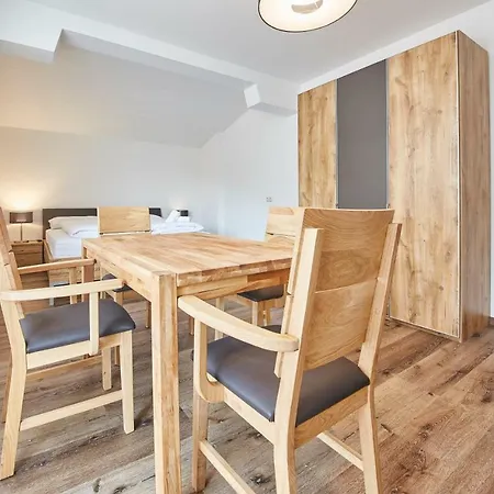 Apartment Haus Alexander *