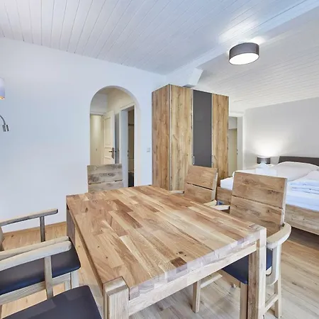 Haus Alexander Daire *