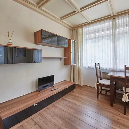 Haus Alexander *